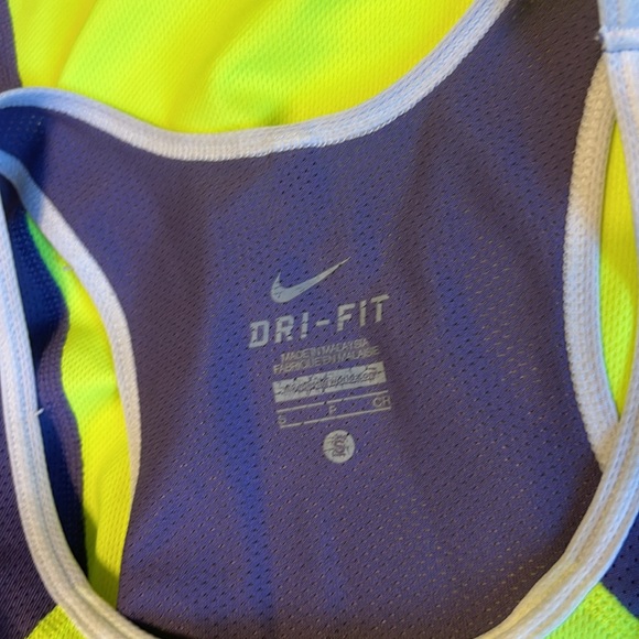 Nike Dri-fit tank size small - Picture 4 of 5